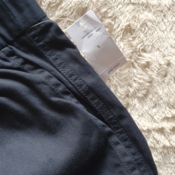 NWT GAP JOGGERS - Picture 4 of 4